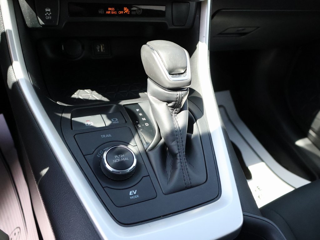 2024 Toyota RAV4 Hybrid SE photo 33