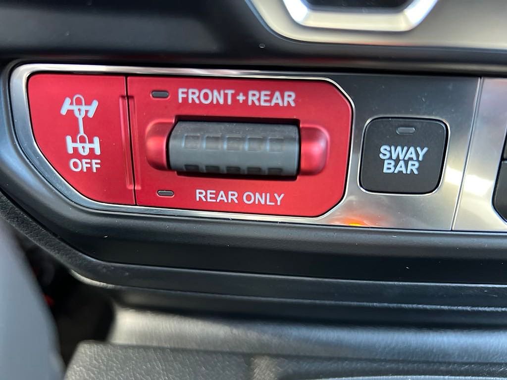 2023 Jeep Wrangler Rubicon 4xe photo 32