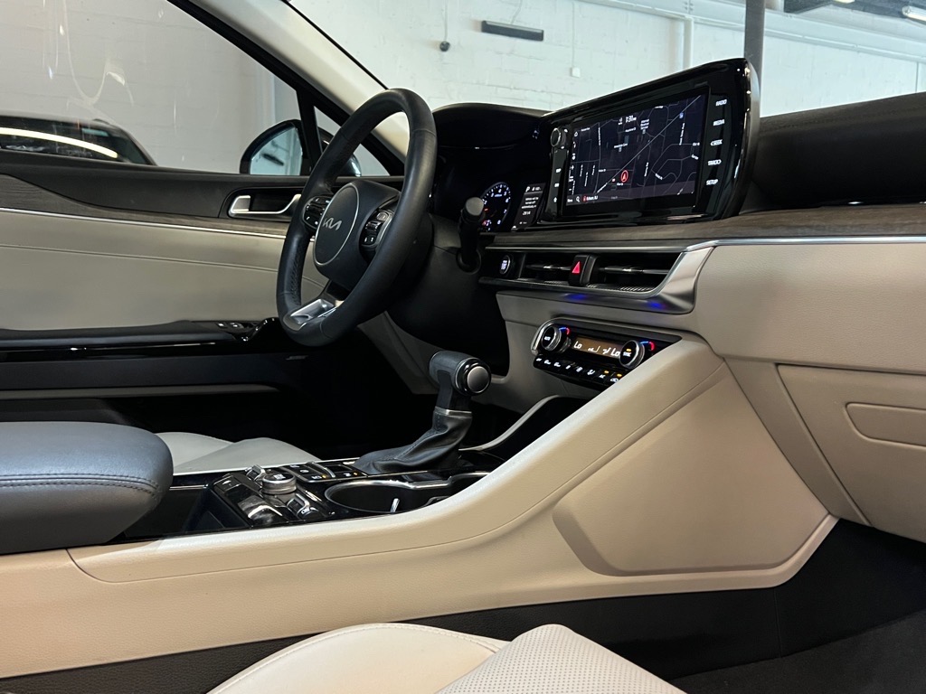 2022 Kia K5 EX photo 26