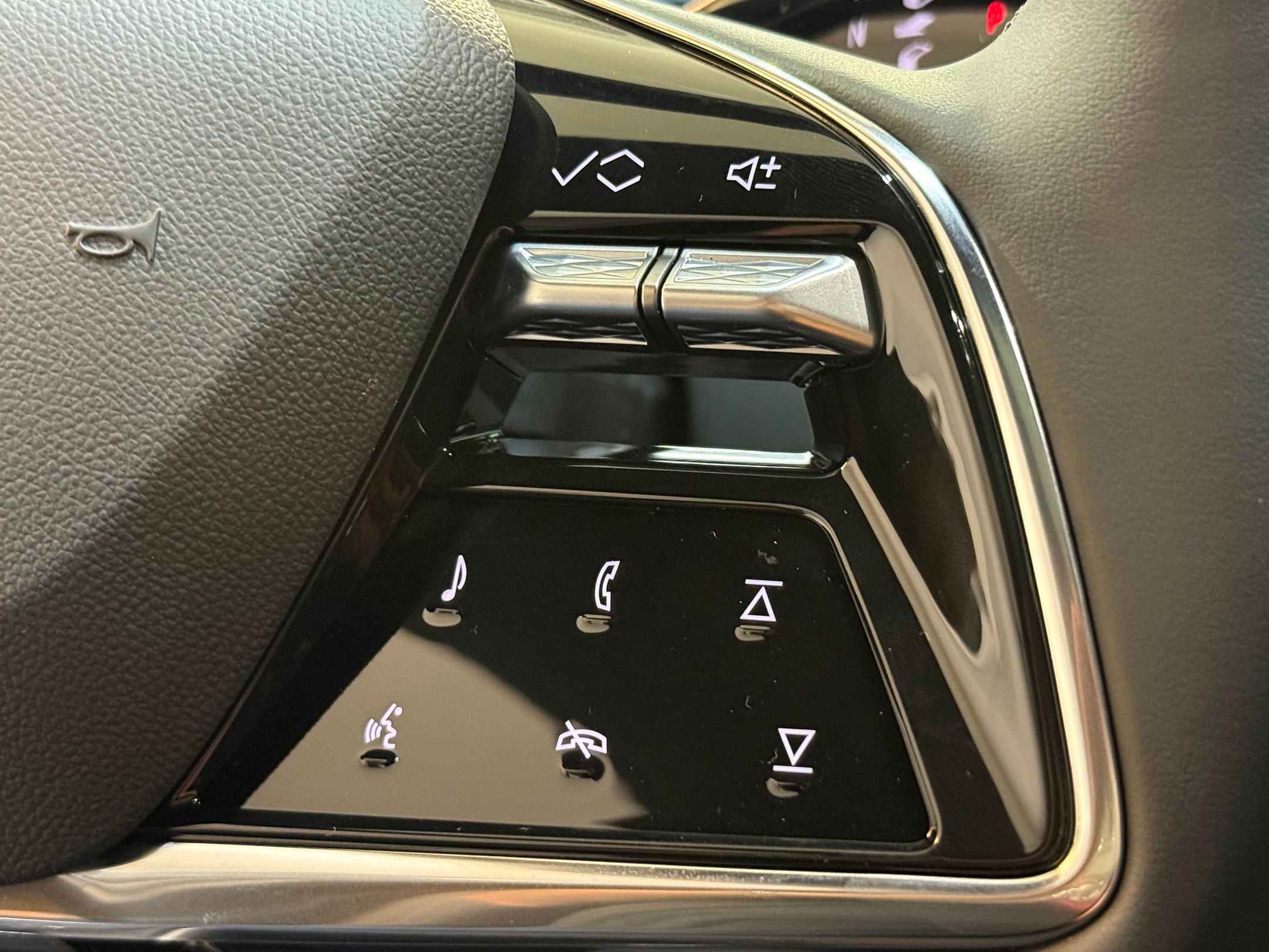 2026 Cadillac Lyriq Sport photo 24