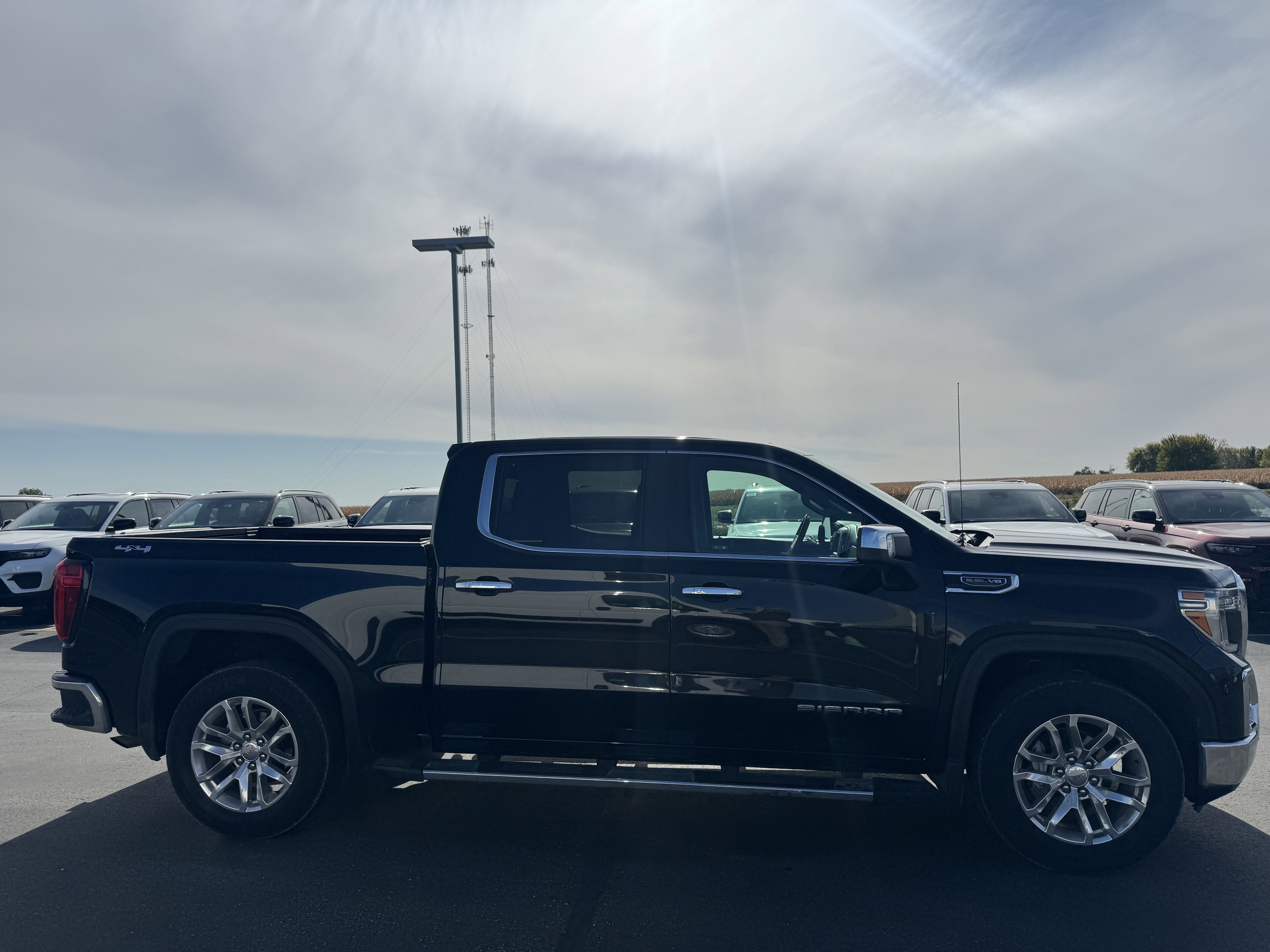 Used 2019 GMC Sierra 1500 SLT with VIN 1GTU9DED0KZ135410 for sale in Burnsville, Minnesota