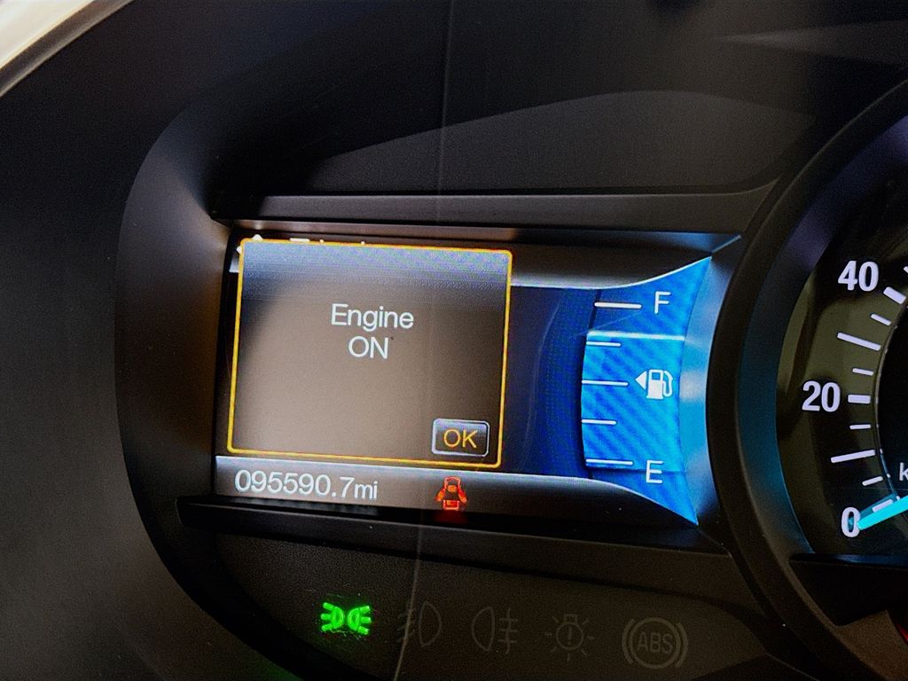 2018 Ford Edge Titanium photo 12
