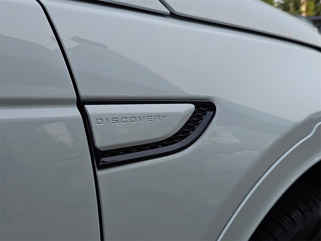 2025 Land Rover Discovery Sport S photo 26