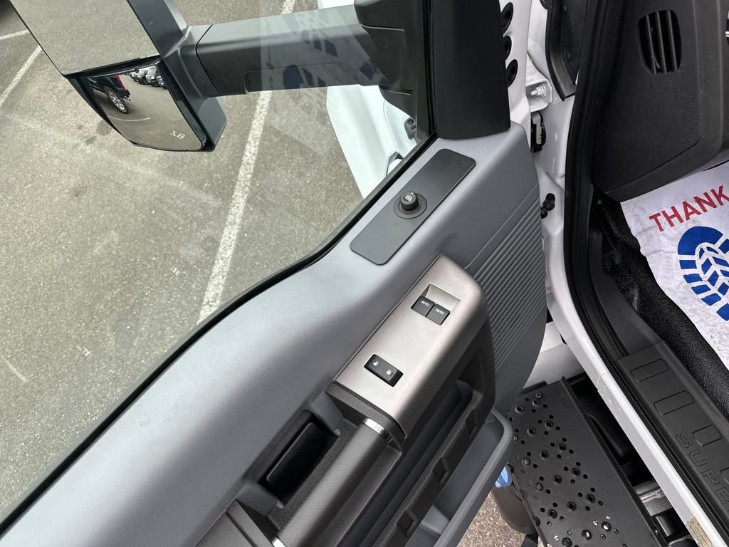 2026 Ford F-650 photo 11