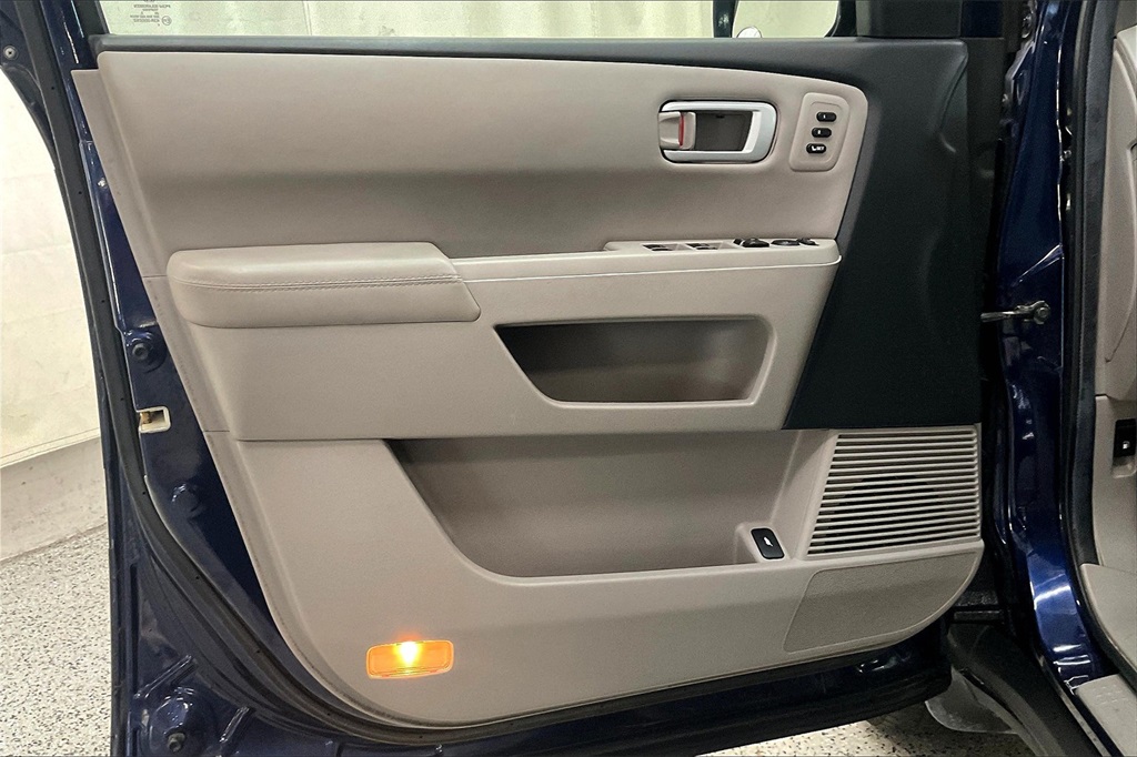 2013 Honda Pilot Touring photo 21