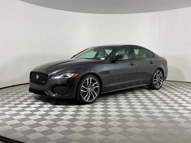 2024 Jaguar XF R-Dynamic SE