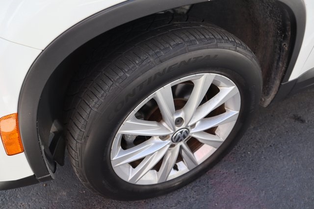2017 Volkswagen Tiguan S photo 4