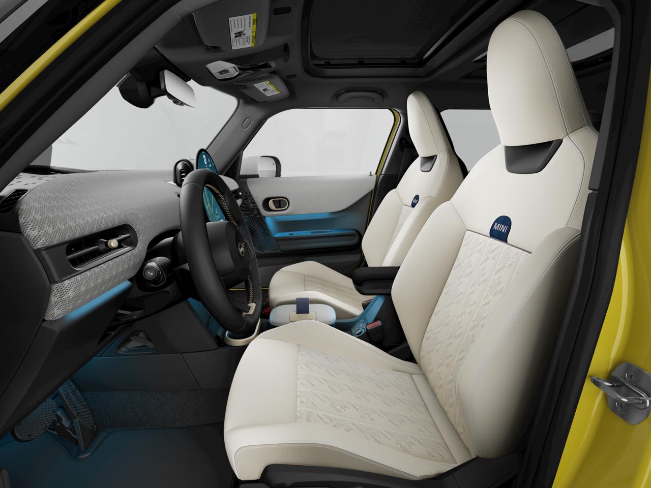 2026 Mini Cooper Hardtop 4 Door Signature photo 3