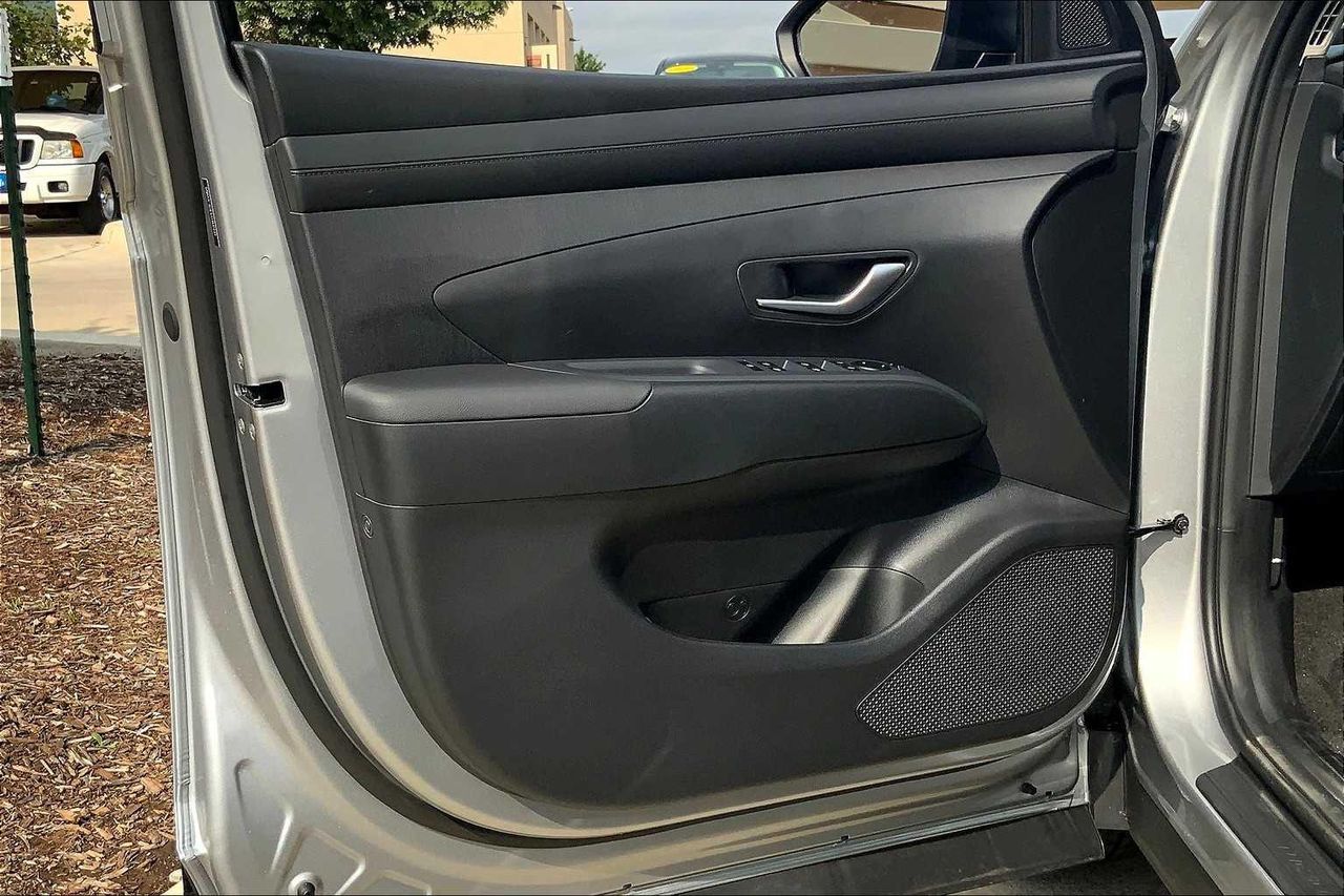 2026 Hyundai Tucson SEL Convenience photo 9