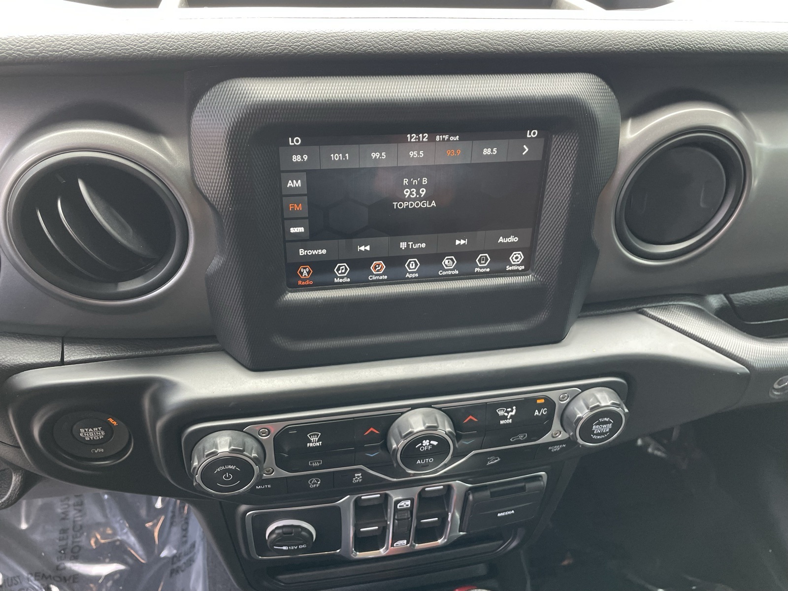 2021 Jeep Wrangler Unlimited Sport S photo 4