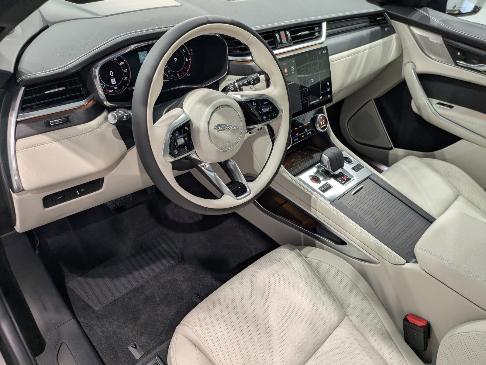 2026 Jaguar F-PACE P250 R-Dynamic S photo 6