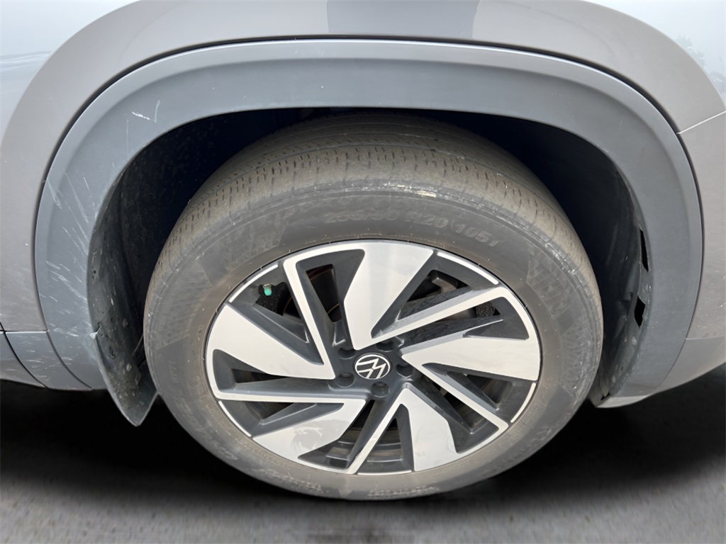 2024 Volkswagen Atlas SE Technology photo 9