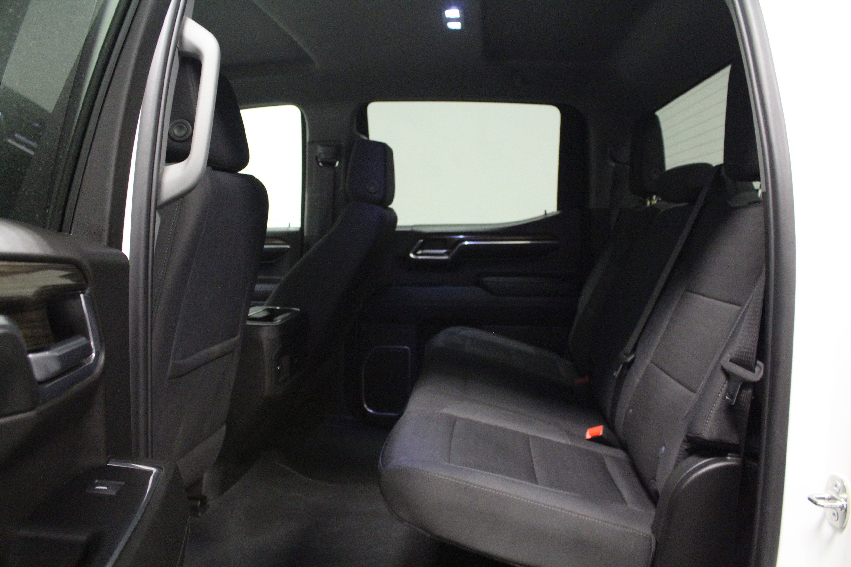 2024 Chevrolet Silverado 1500 RST photo 12