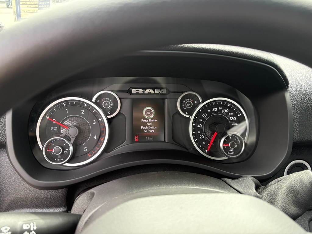 2025 Ram 2500 Tradesman photo 9