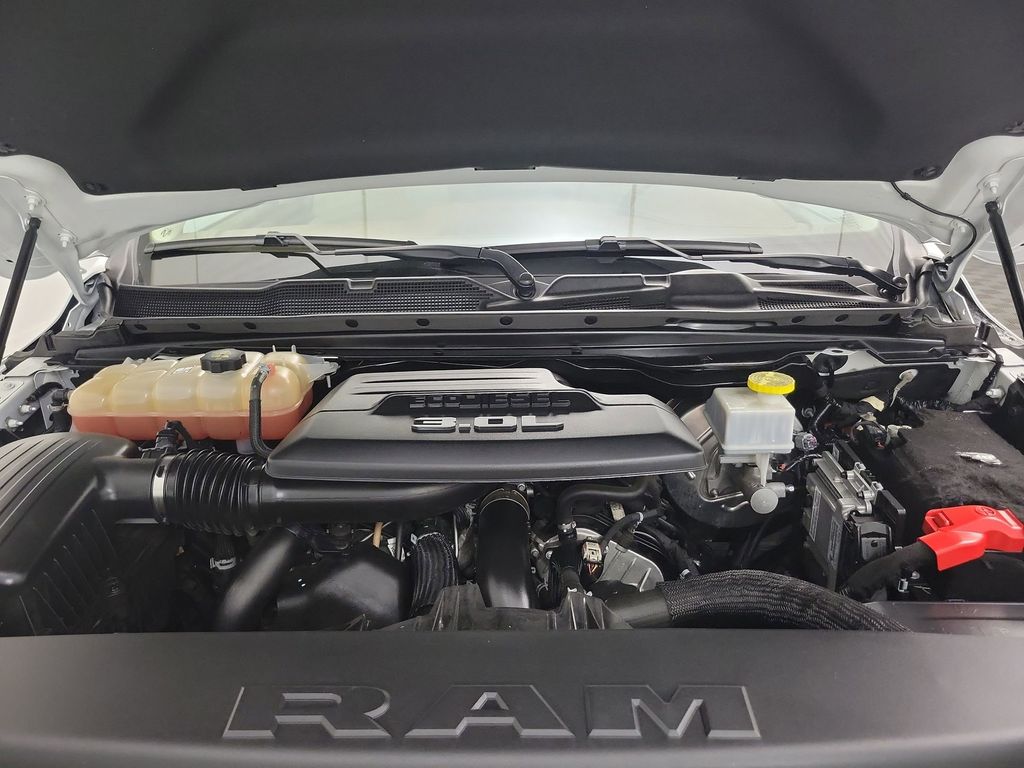 2020 Ram 1500 Laramie photo 31