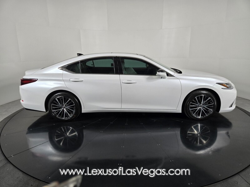 2025 Lexus ES 350 photo 3
