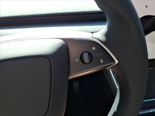 2026 Tesla Model Y Long Range photo 18