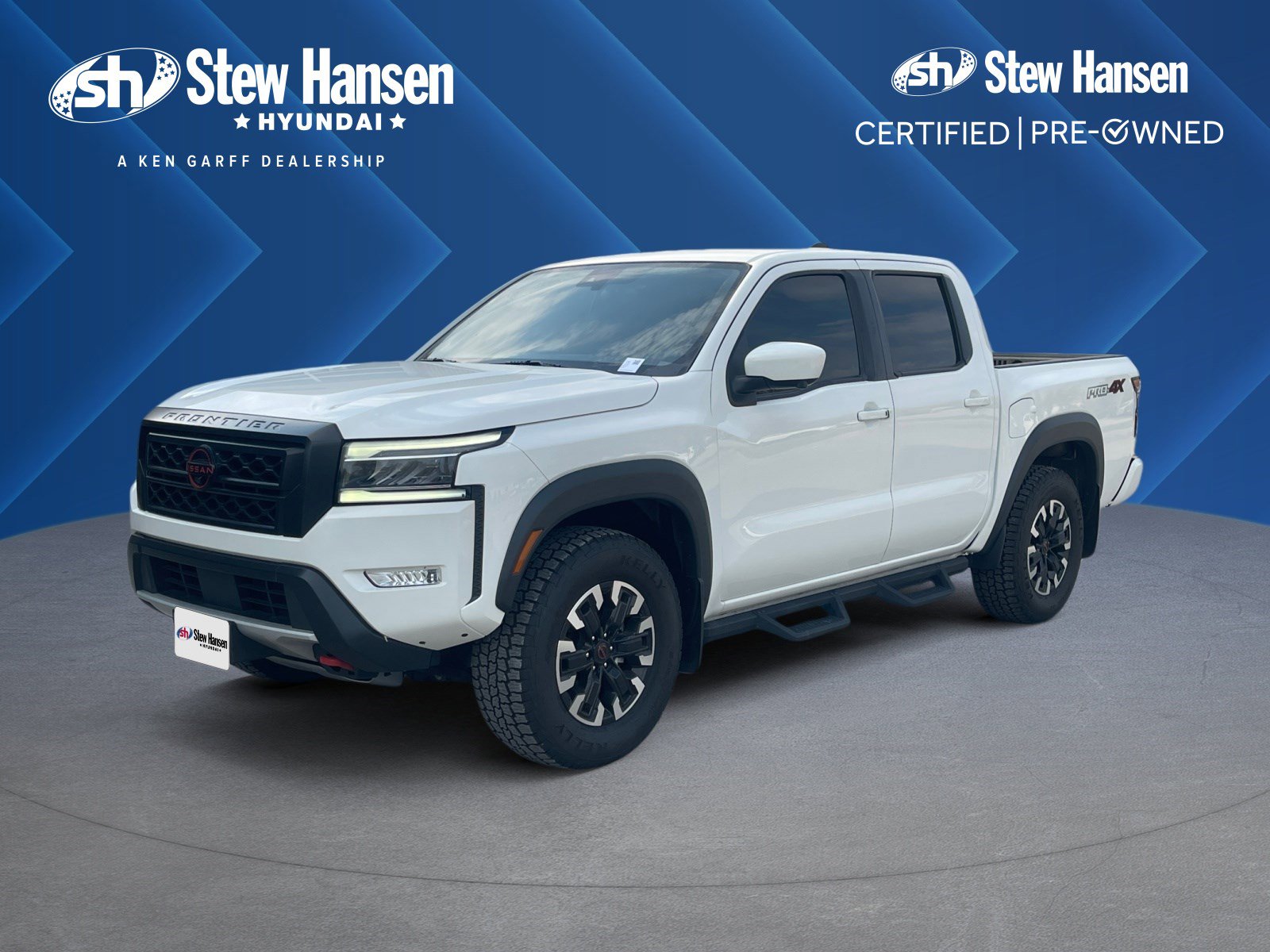 2023 Nissan Frontier PRO-4X's photo