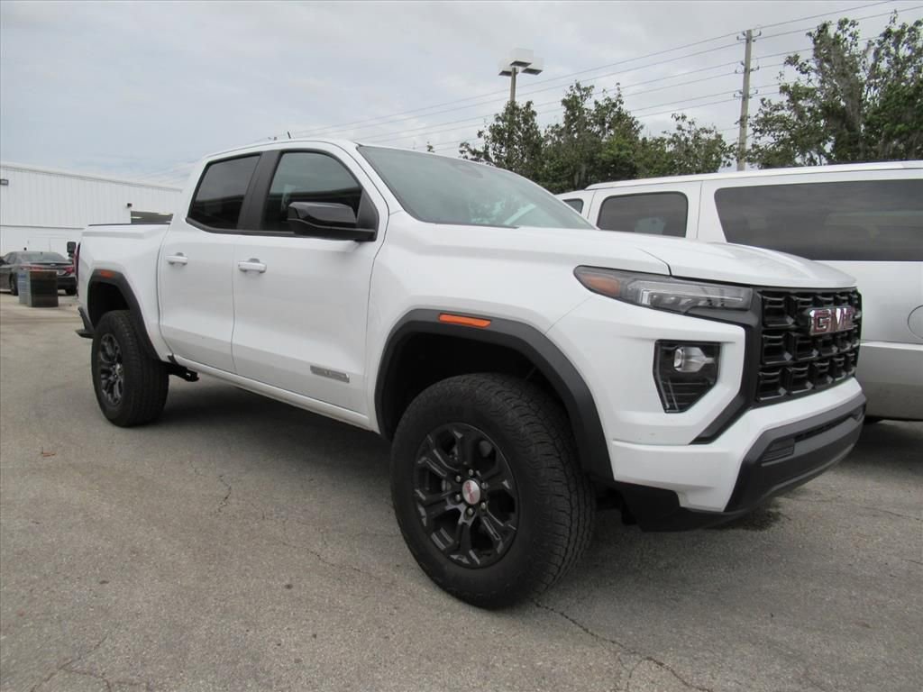 2024 GMC Canyon Elevation's photo