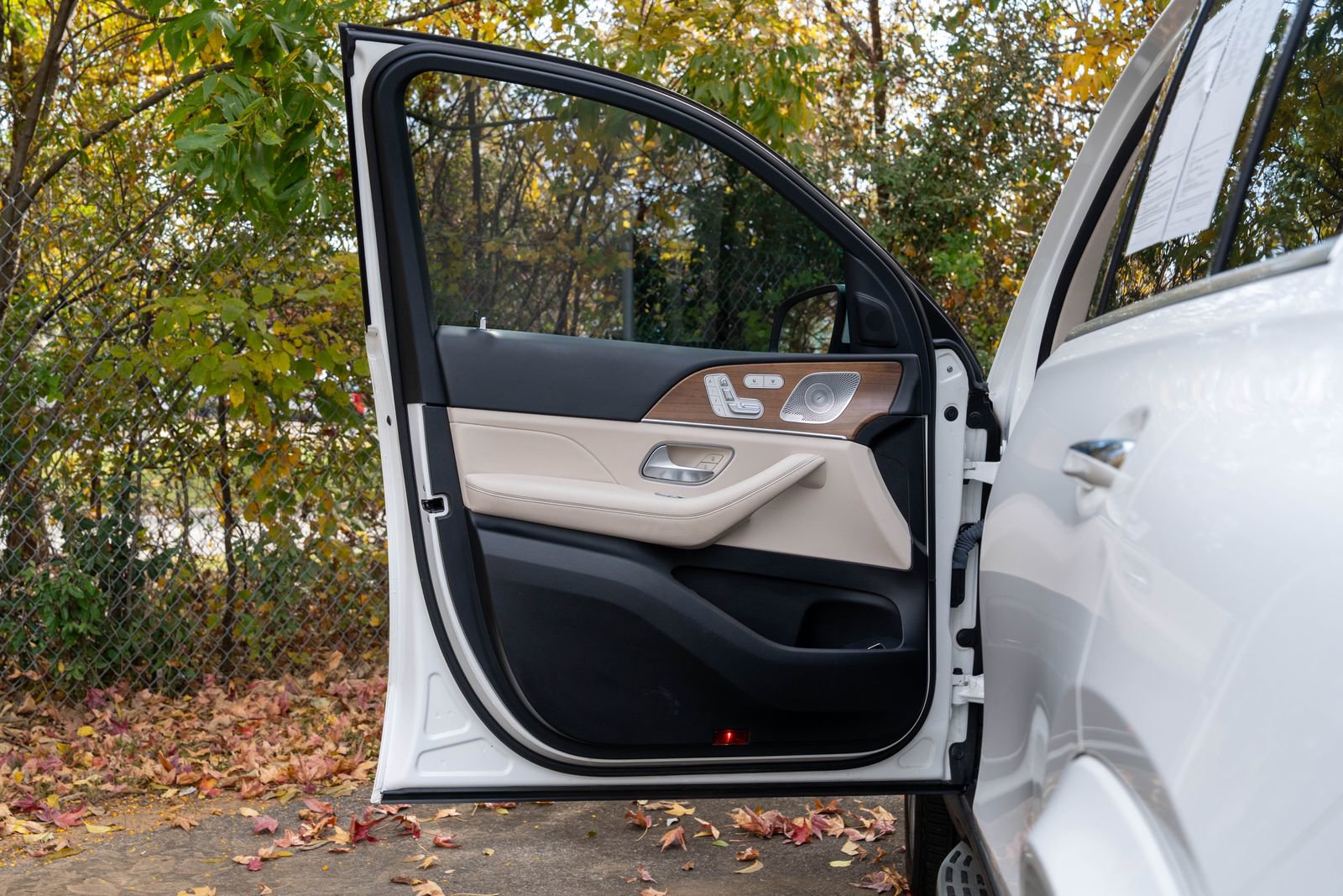 2022 Mercedes Benz GLE 350 photo 3