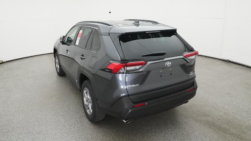 2025 Toyota RAV4 Hybrid XLE photo 16