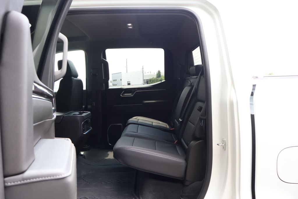 2024 Chevrolet Silverado 1500 LTZ photo 39