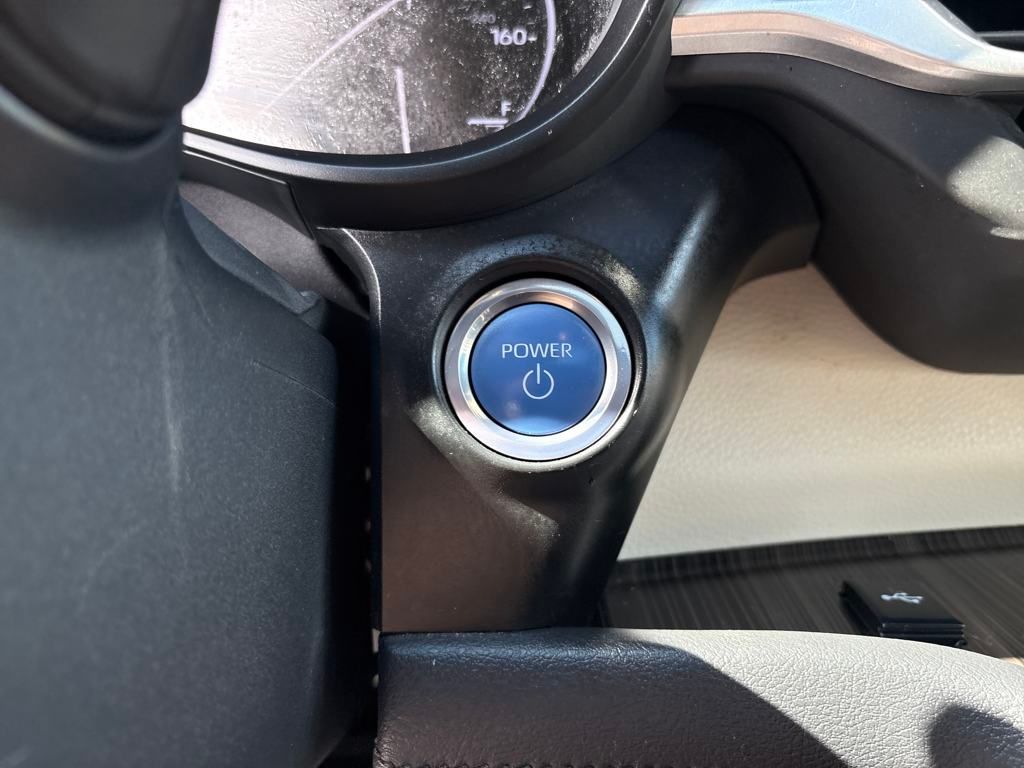 2022 Toyota Sienna Limited photo 26