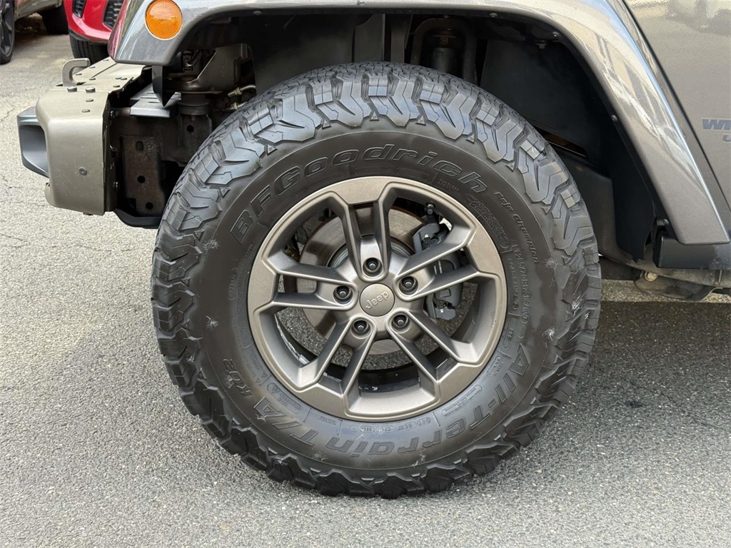 2017 Jeep Wrangler Unlimited Sahara photo 11