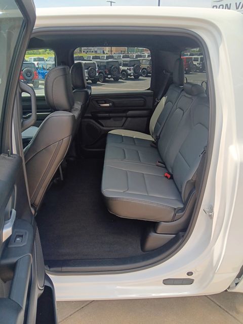 2025 Ram 1500 Tradesman photo 19