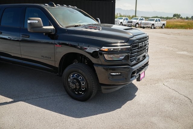 2025 Ram 3500 Laramie photo 3