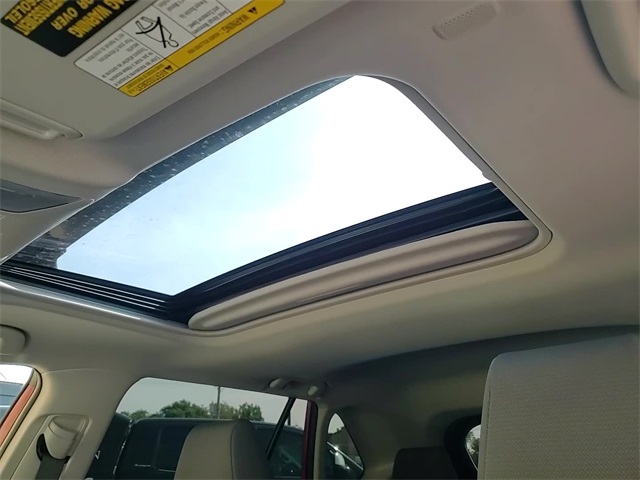 2023 Toyota RAV4 XLE photo 19
