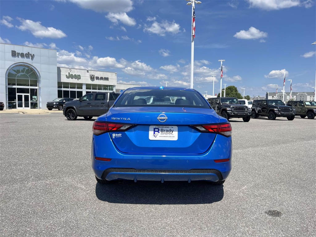 2025 Nissan Sentra SV photo 6