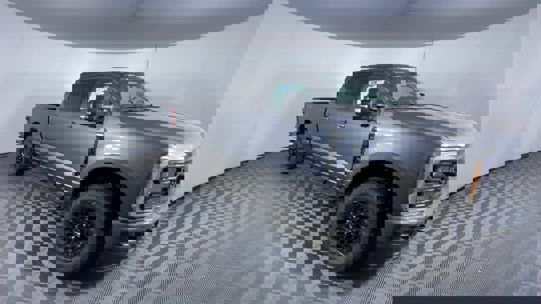 2026 Ford F-250 Lariat photo 2