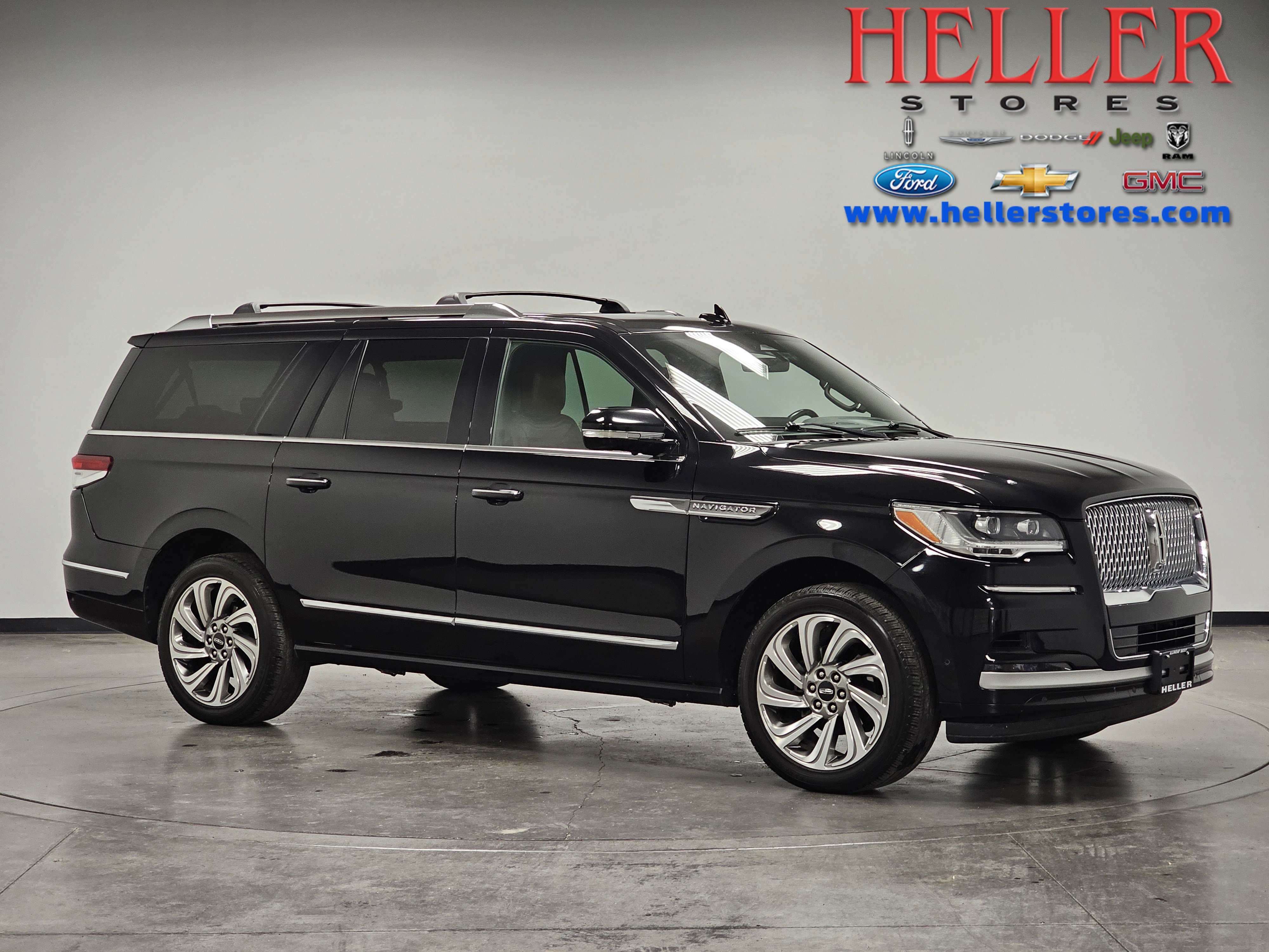 2023 Lincoln Navigator Reserve's photo