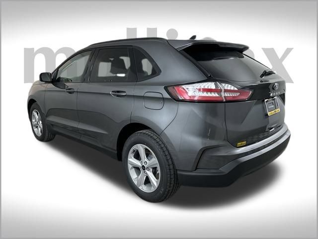 2024 Ford Edge SE photo 2