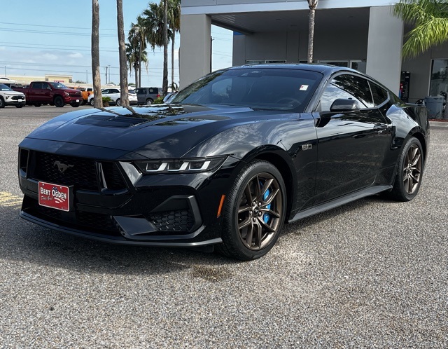 2024 Ford Mustang GT Premium photo 3