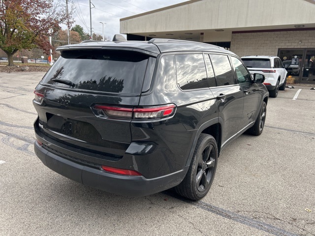 2024 Jeep Grand Cherokee Altitude photo 4