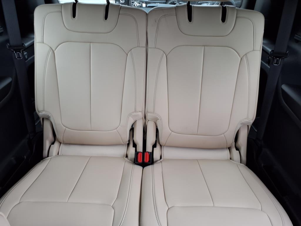 2025 Jeep Grand Cherokee Limited photo 4