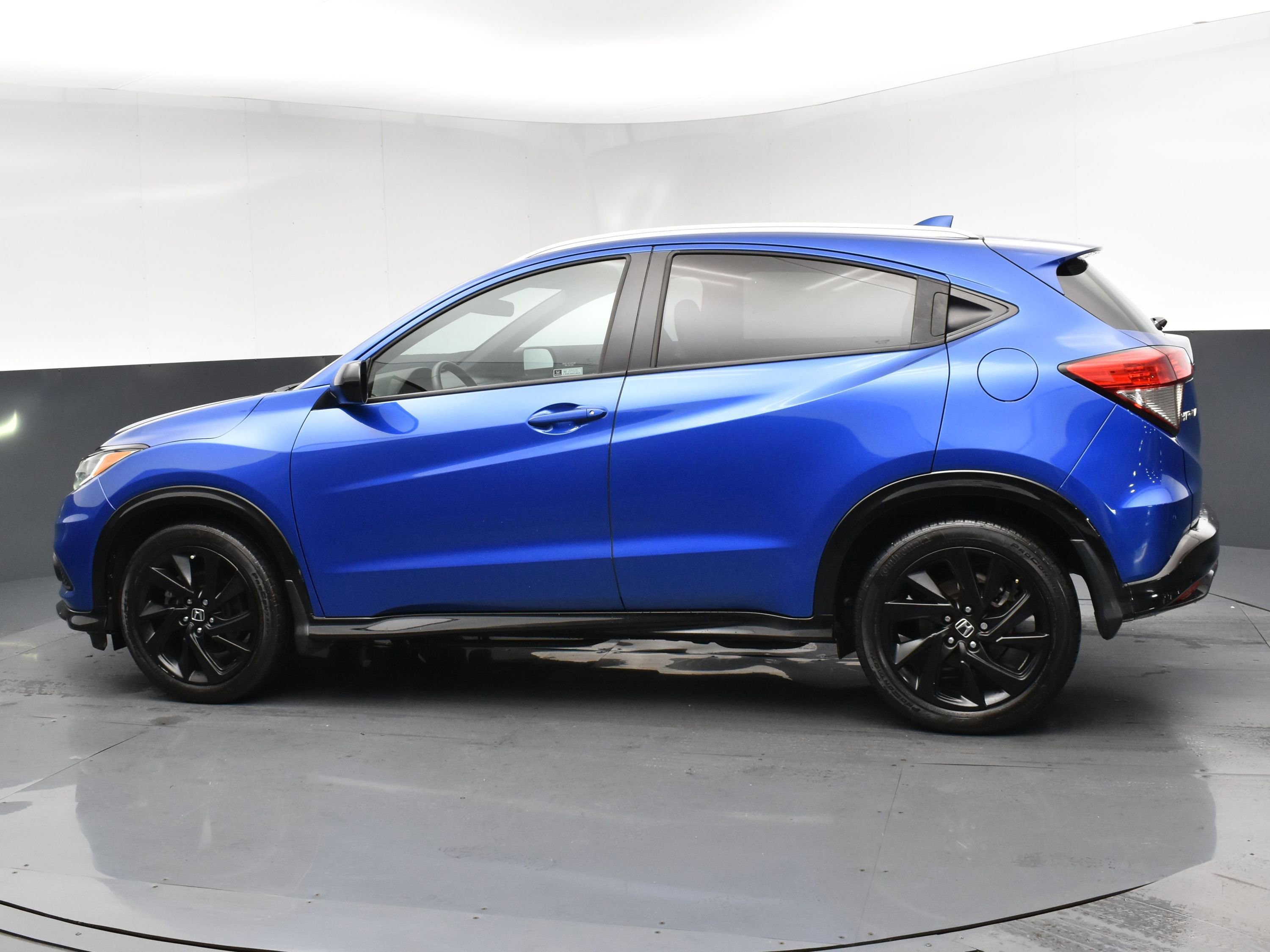 Used 2022 Honda HR-V Sport with VIN 3CZRU6H1XNM747021 for sale in Freeport, NY