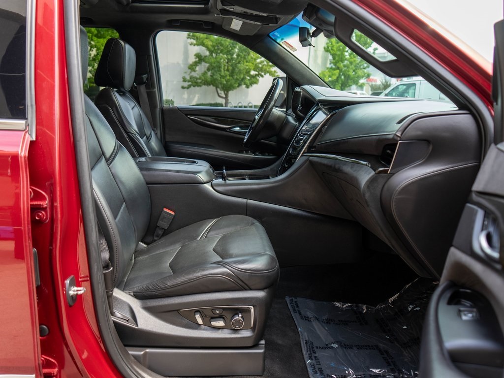 2018 Cadillac Escalade ESV Platinum photo 7
