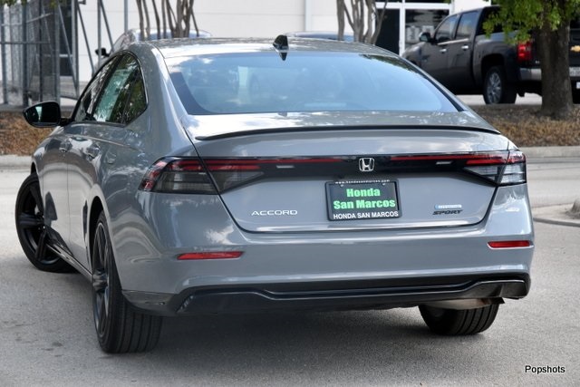 2025 Honda Accord Hybrid Sport-L photo 4