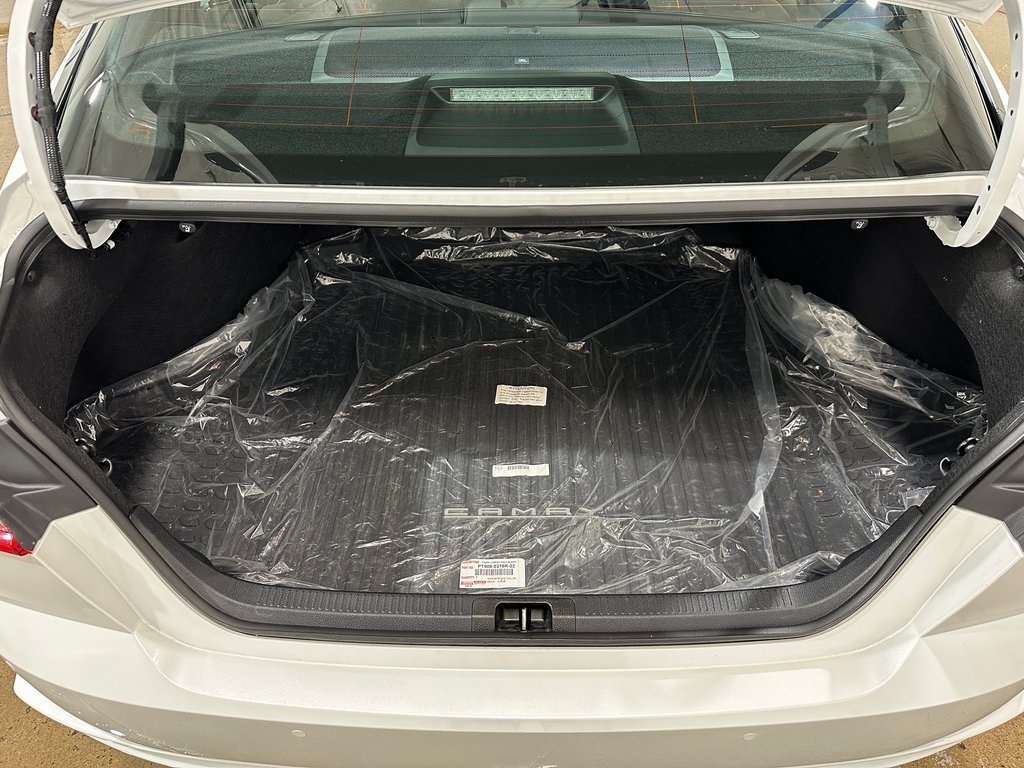 2025 Toyota Camry XSE photo 29