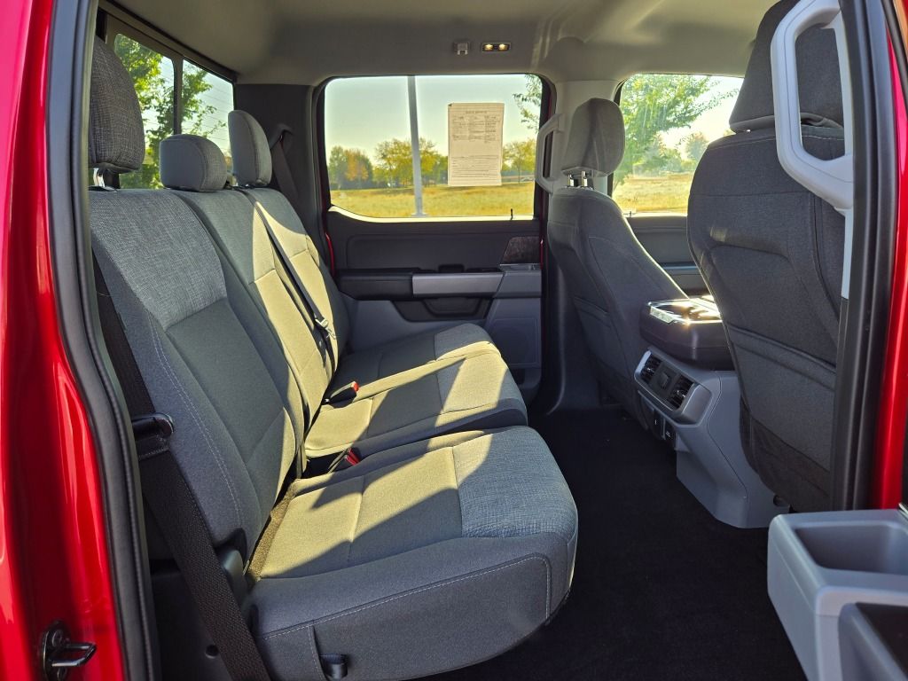 2022 Ford F-150 XLT photo 7