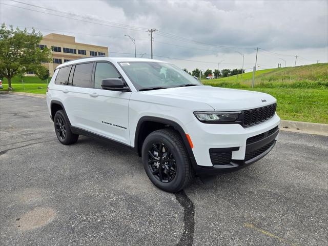 2025 Jeep Grand Cherokee L Altitude's photo