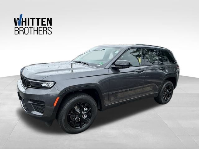 2025 Jeep Grand Cherokee Altitude's photo