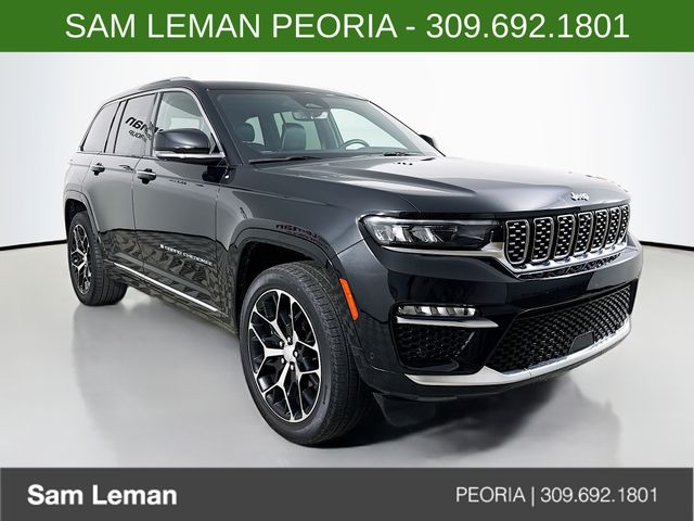 2023 Jeep Grand Cherokee Summit Reserve's photo