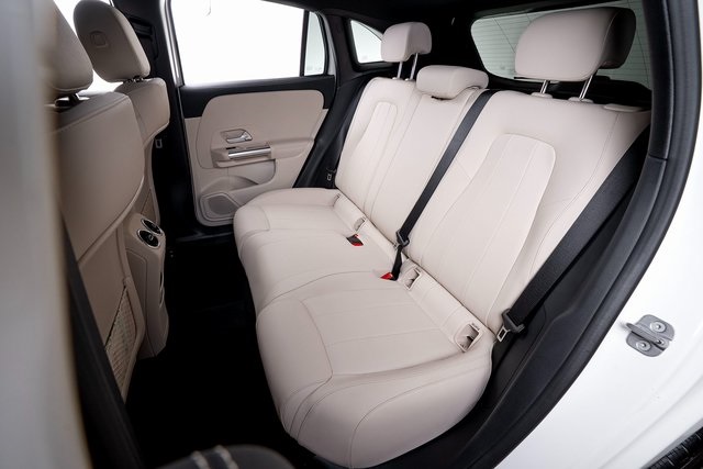 2024 Mercedes Benz GLA 250 photo 21
