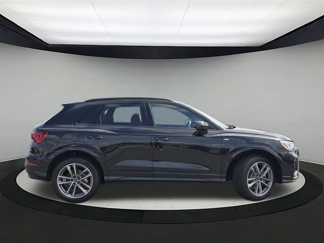 2025 Audi Q3 S line Premium photo 8