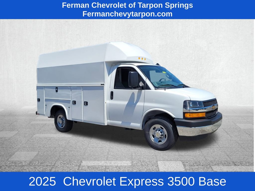 2025 Chevrolet Express Cutaway Base's photo