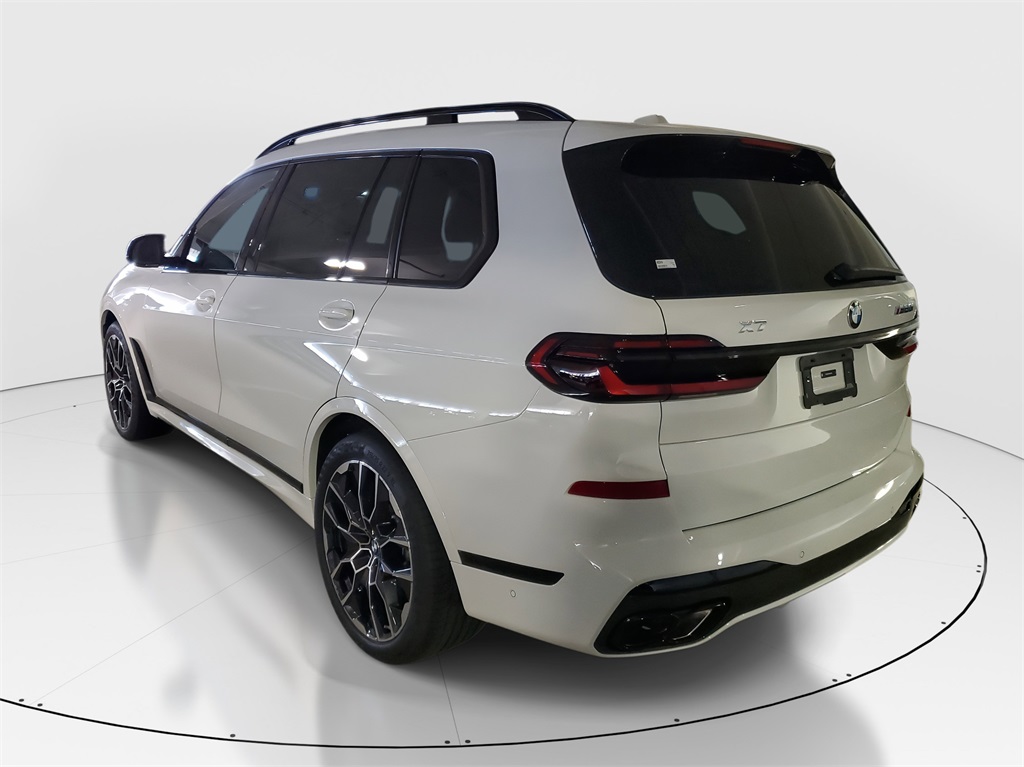 2026 Bmw X7 M60i photo 4